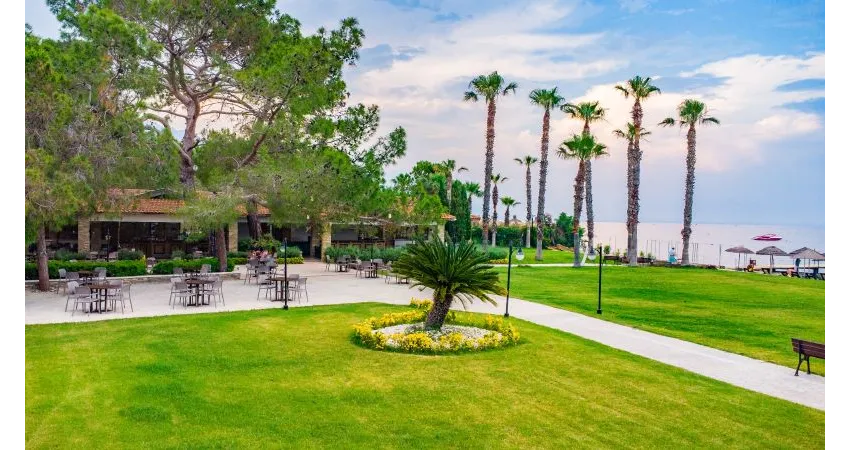 CHAMPION HOLIDAY VILLAGE  5*-7
