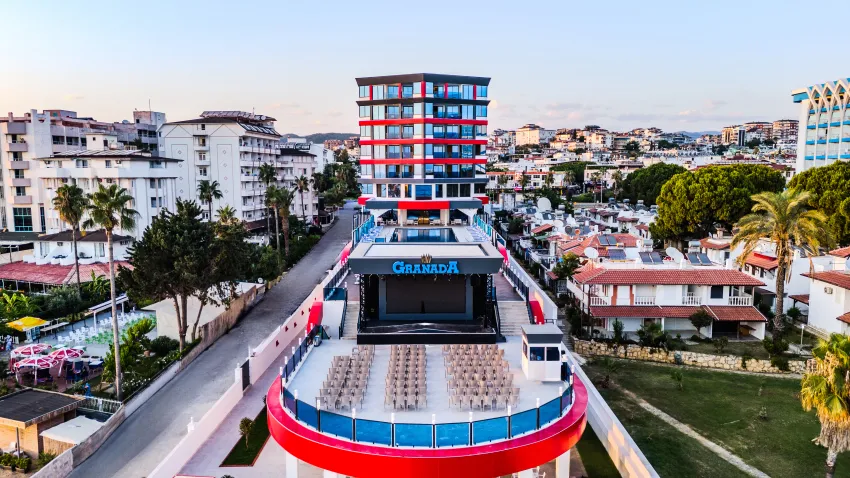 Granada Luxury Red (Adults Only 16+) 5*-6