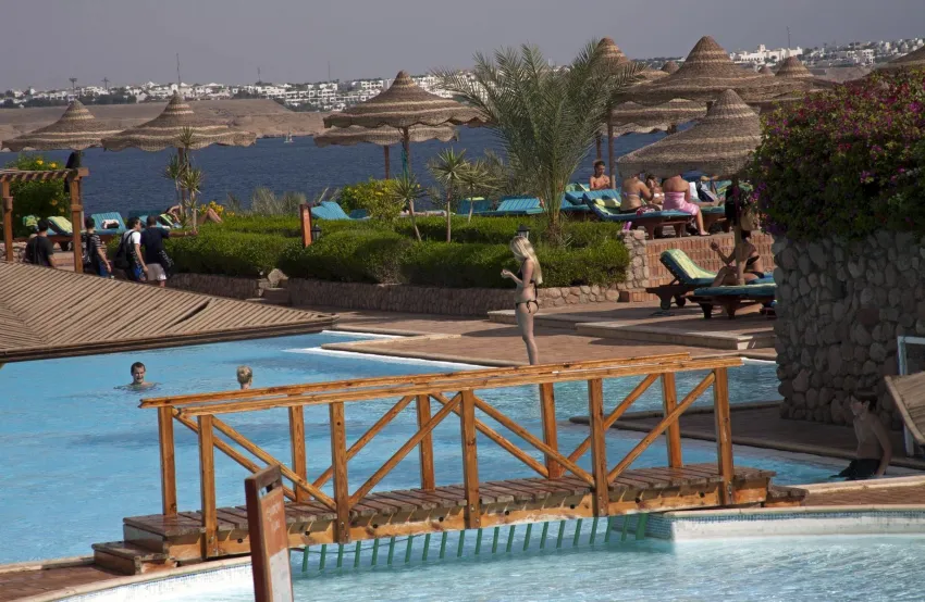 Club Reef Resort 4*-10