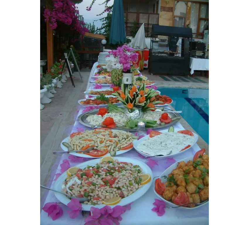 VILLA SONATA HOTEL  3*-5