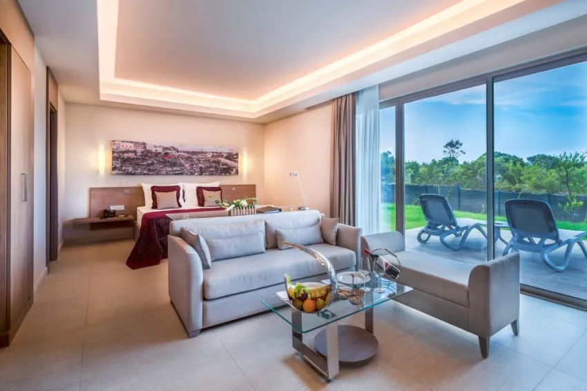 CONCORDE LUXURY RESORT HOTEL  5*-8