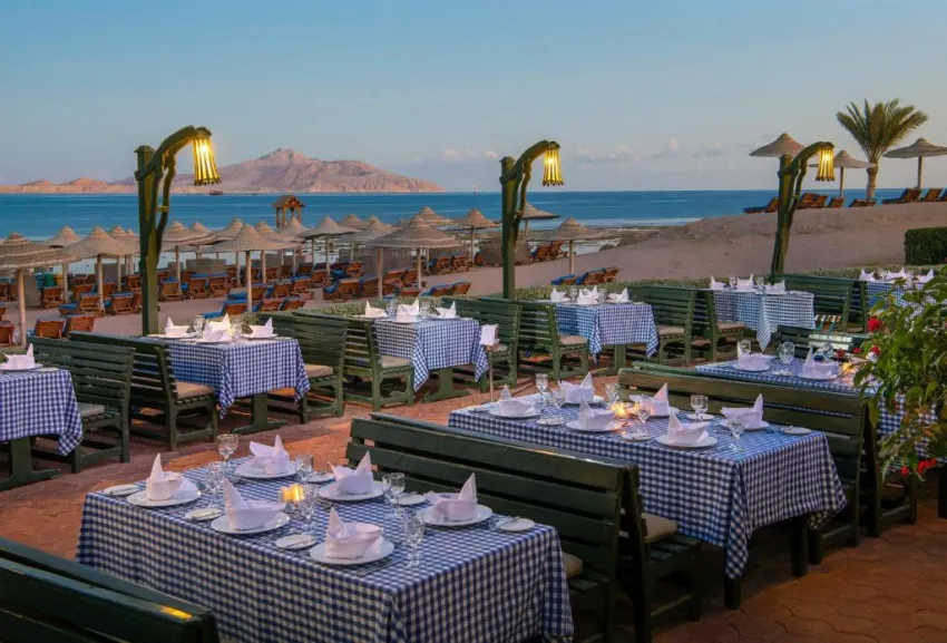 CHARMILLION CLUB RESORT  5*-35