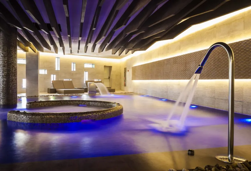 Serrano Palace 5*-10