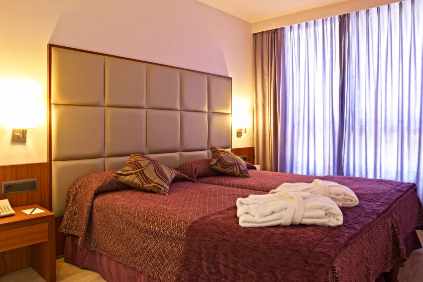 Protur Turo Pins 4*-86