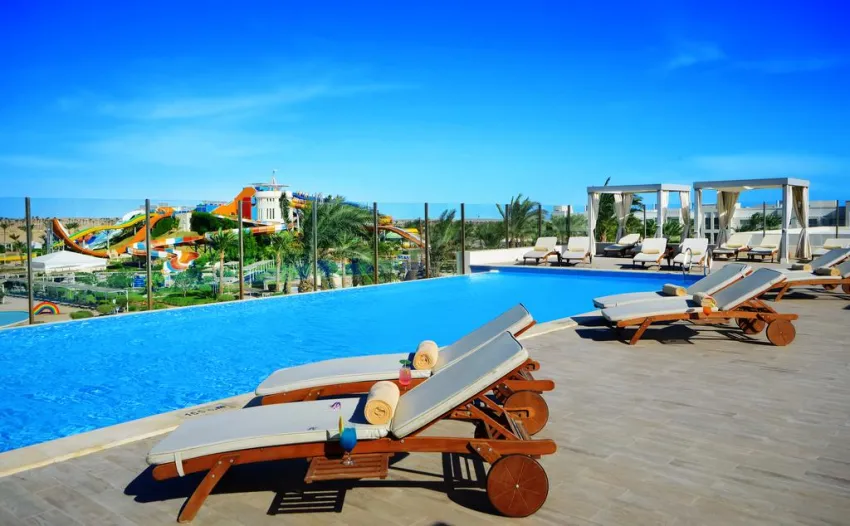 JAZ AQUAVIVA MAKADI  5*-18