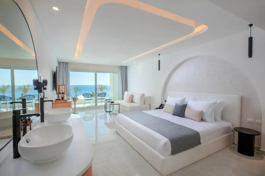 White Hills Resort 5*-8