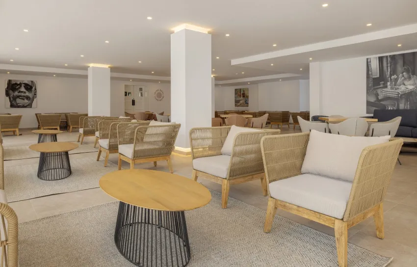 HM Isabela – Adults Only 4*-19