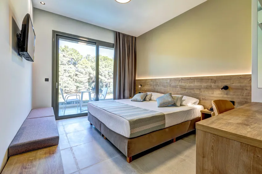 White Olive Elite Laganas 5*-11