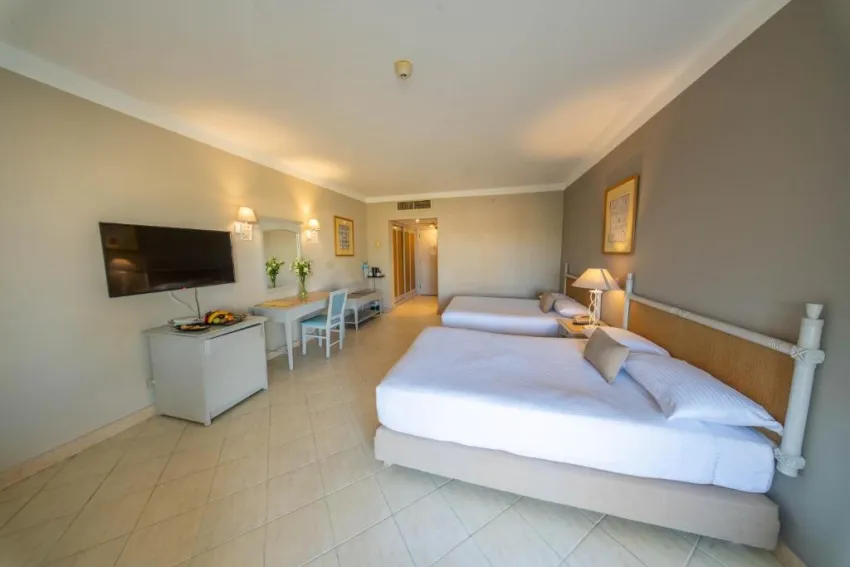 AURORA ORIENTAL RESORT  5*-9