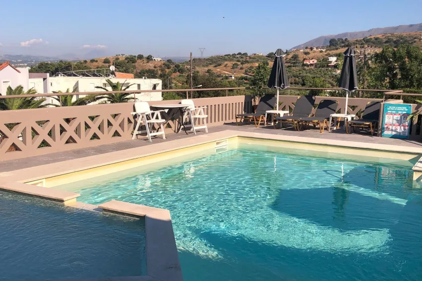 Labyrinth Hotel 2*-3
