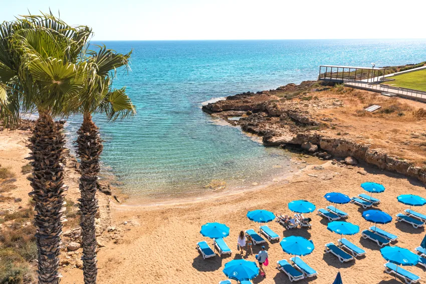 Louis Althea Beach 4*-94