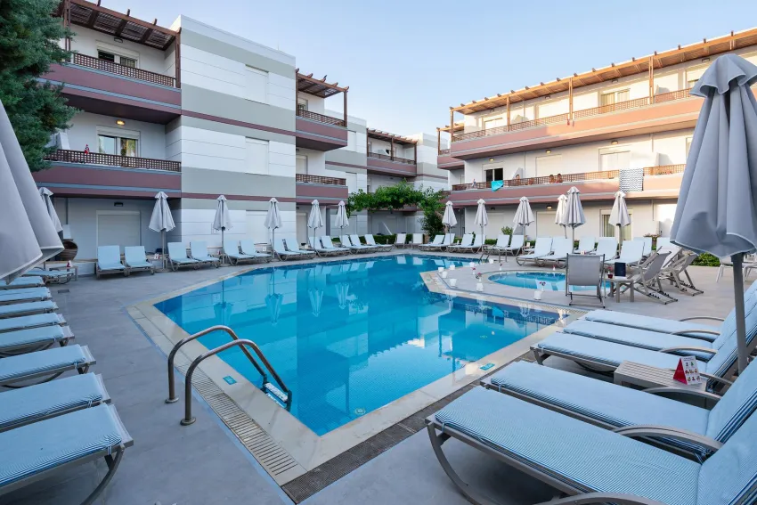 Summer Dream Hotel Apartments 3*-5