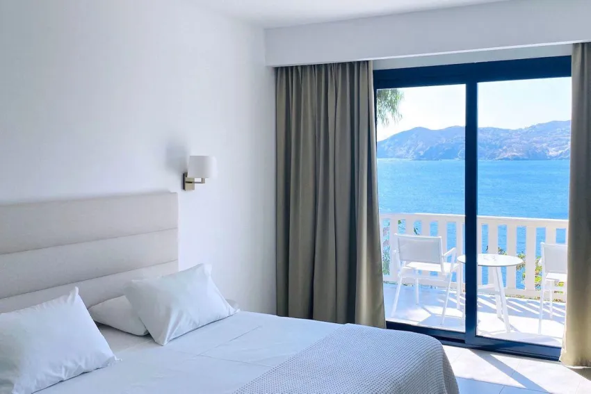 Peninsula Resort and Spa 4*-43