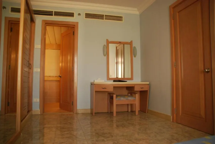 ROYAL LAGOONS RESORT & AQUA PARK  4*-4