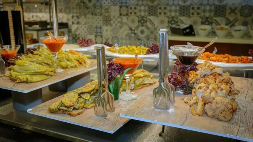 DREAM WORLD FAMILY CLUB  4*-16