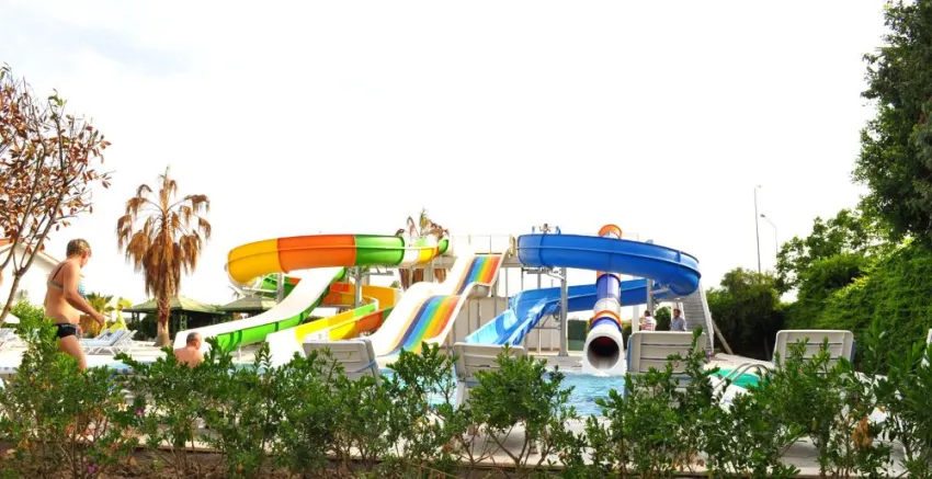 SERENIS HOTEL  5*-11