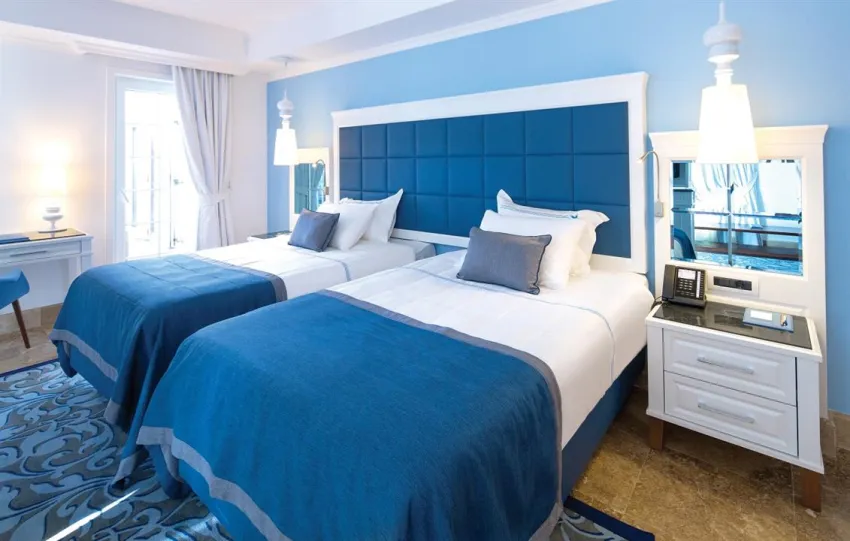 Cornelia Azure Villas 5*-6