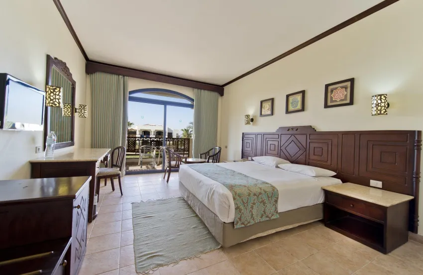 Amphoras Beach 4*-5