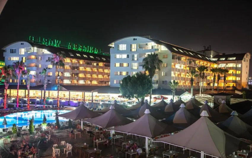 LONICERA WORLD HOTEL  4*-7