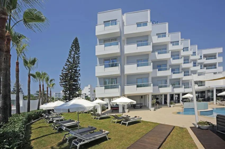 Limanaki Beach Hotel & Suites 3*-35