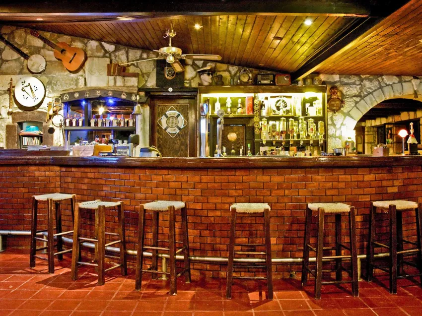 Classic Apartments 2*-10