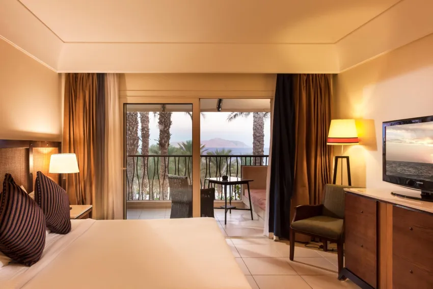 Grand Rotana Resort & Spa 5*-8