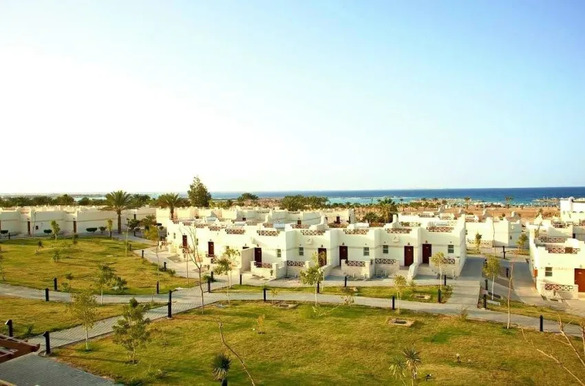 CORAL BEACH RESORT HOTEL  4*-2