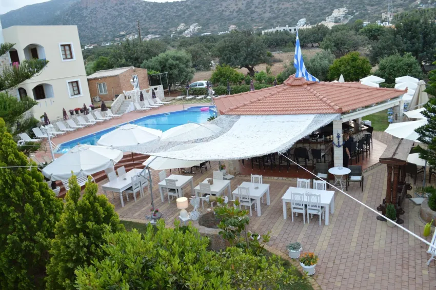 Nikos Apartments 2*-12