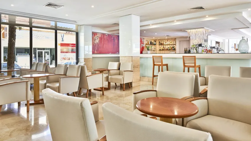 Globales Pionero 4*-15