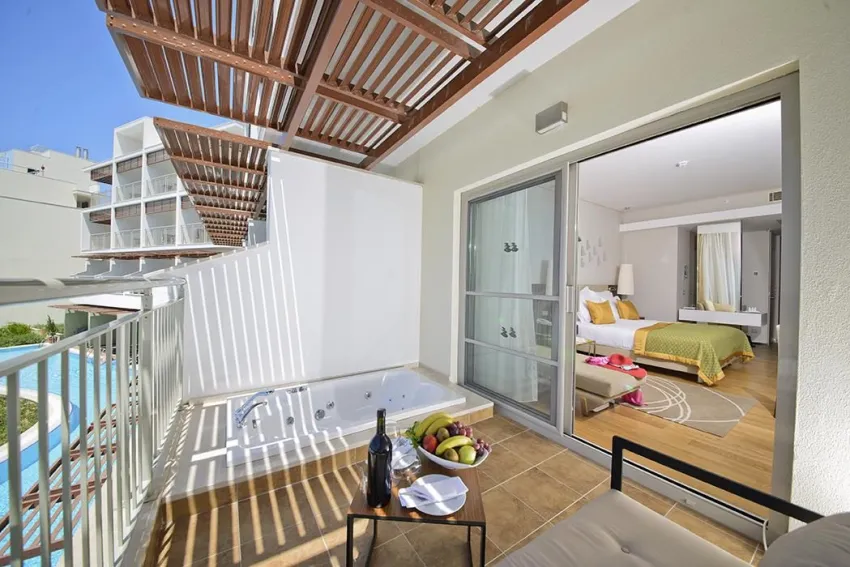 AKRA SORGUN TUI BLUE SENSATORI  5*-5