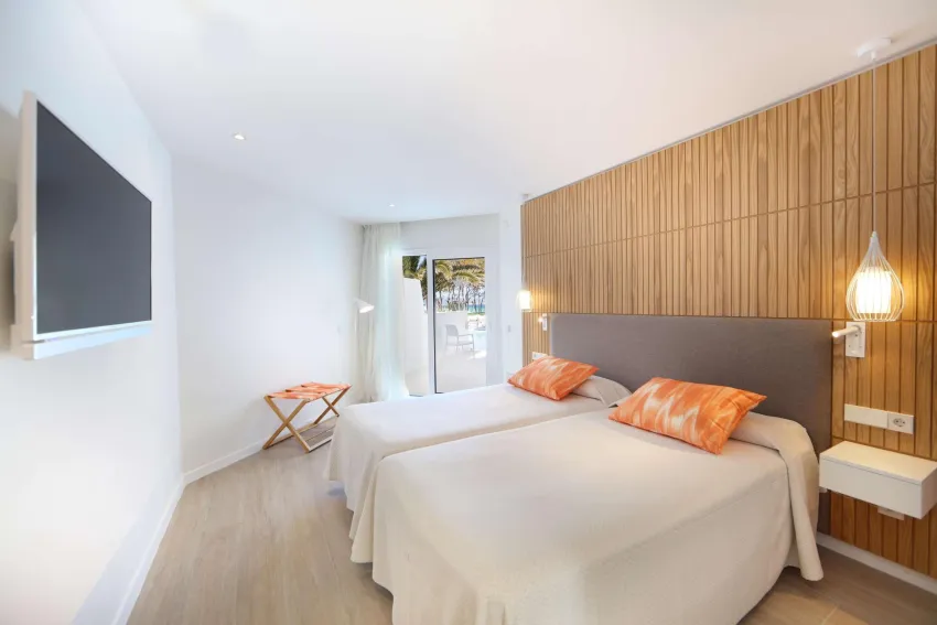 Iberostar Waves Playa de Muro 4*-12