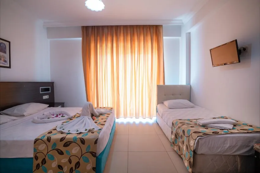 Side Orient Apart 3*-17