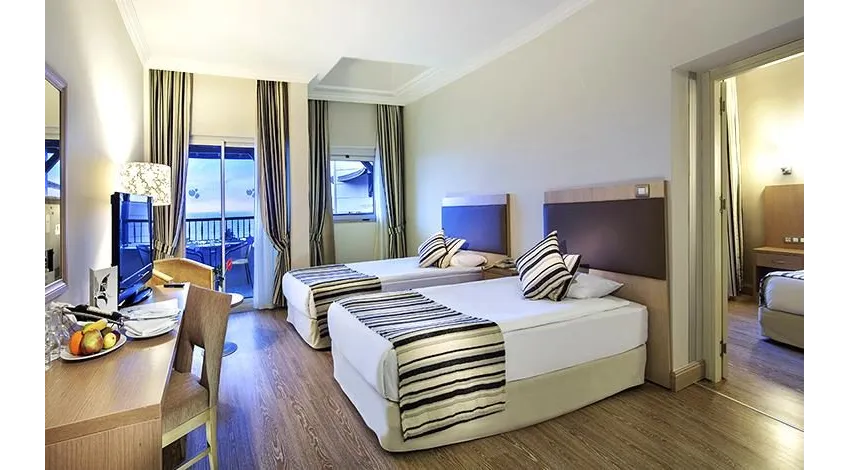 CRYSTAL TAT BEACH GOLF RESORT & SPA  5*-4