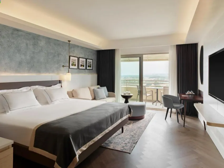 Lara Barut Collection 5*-84