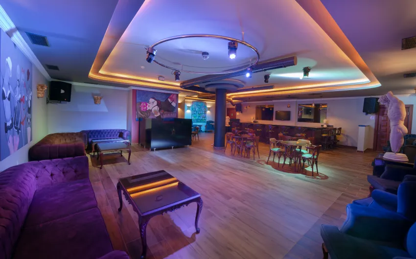 Antique Roman Palace (Adults Only 16+) 5*-113