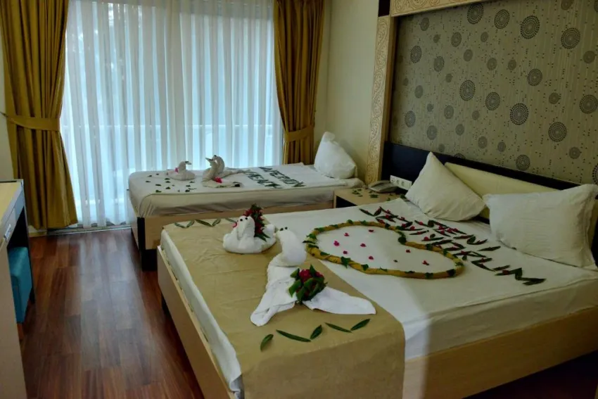 CLUB APERION BEACH HOTEL  3*-6