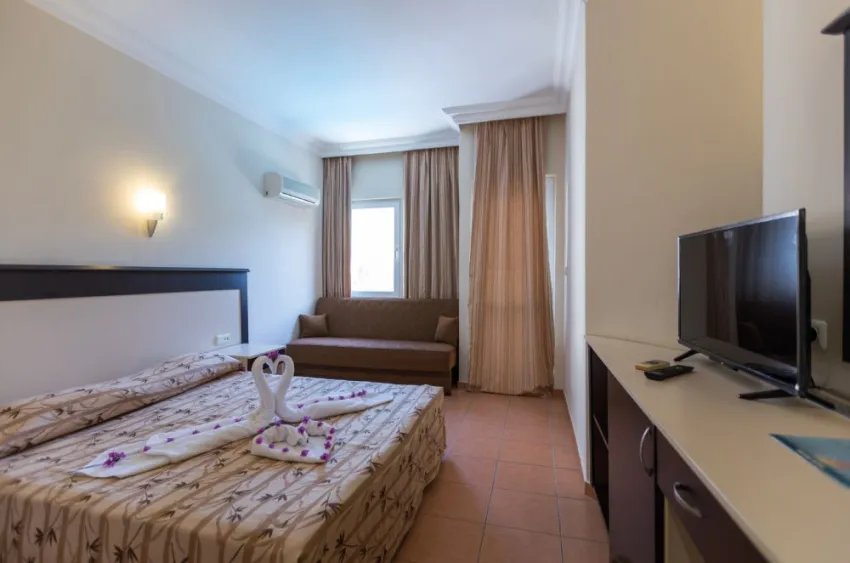 HELIOS HOTEL  3*-5
