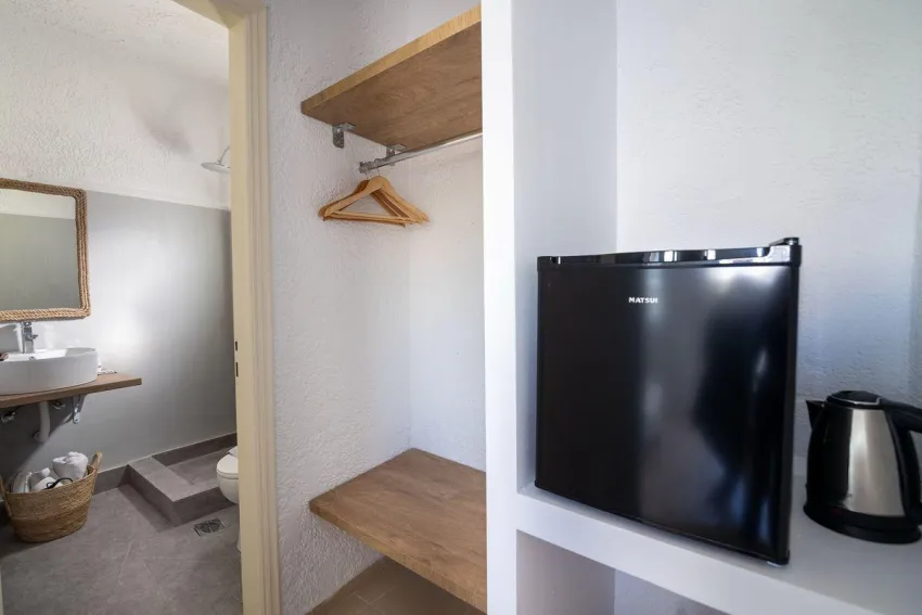 Hesperia Apartments 3*-9