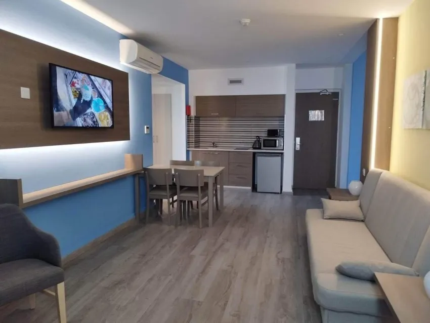 Melini Hotel  Suites 3*-24