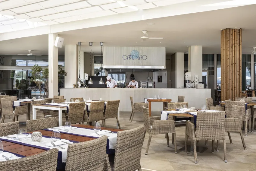 Melia South Beach 4*-422