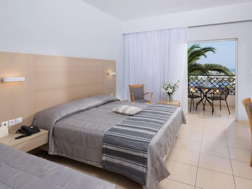 Grand Hotel Holiday Resort 4*-10