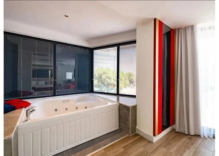 Granada Luxury Red (Adults Only 16+) 5*-38