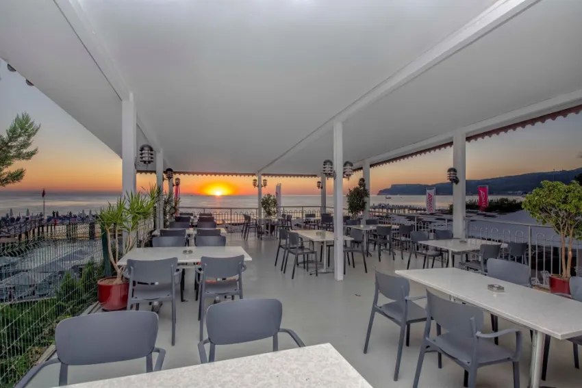 ARMAS BEACH HOTEL  4*-7