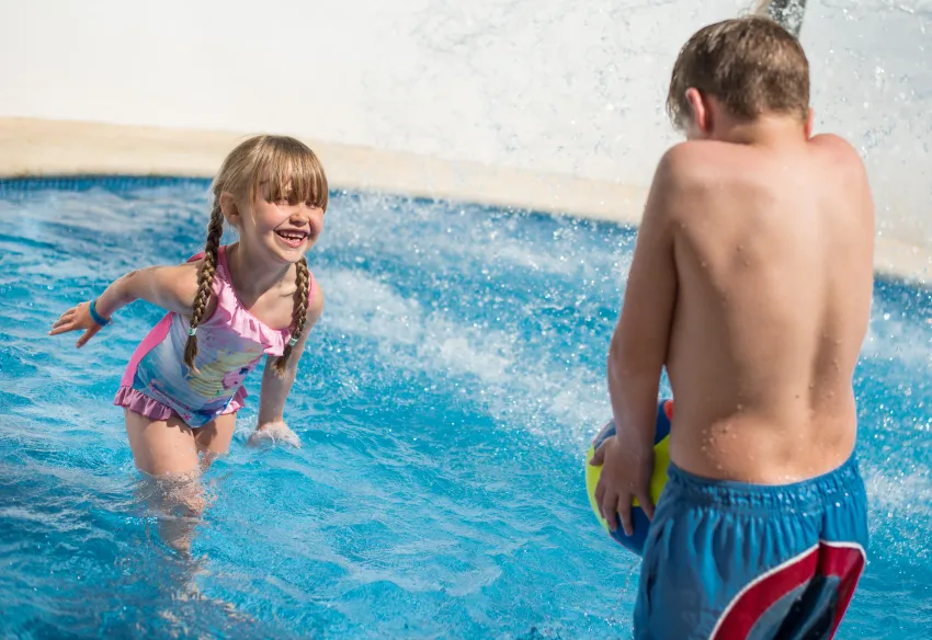 Holiday Center Apart 3*-8