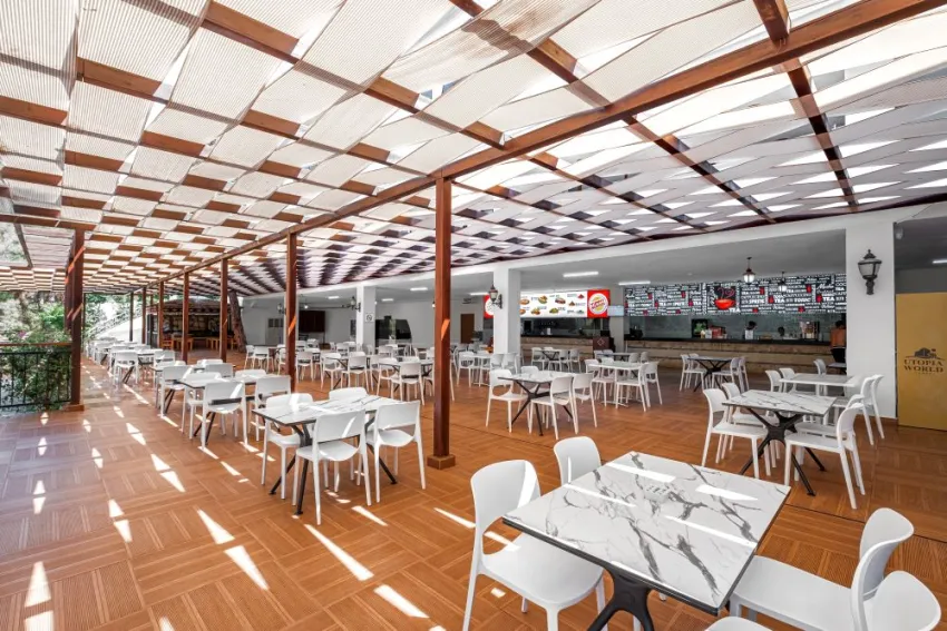 UTOPIA WORLD HOTEL  5*-30