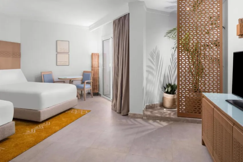 DOUBLETREE BY HILTON SHARM BAY RESORT BEACH SIDE  4*-90