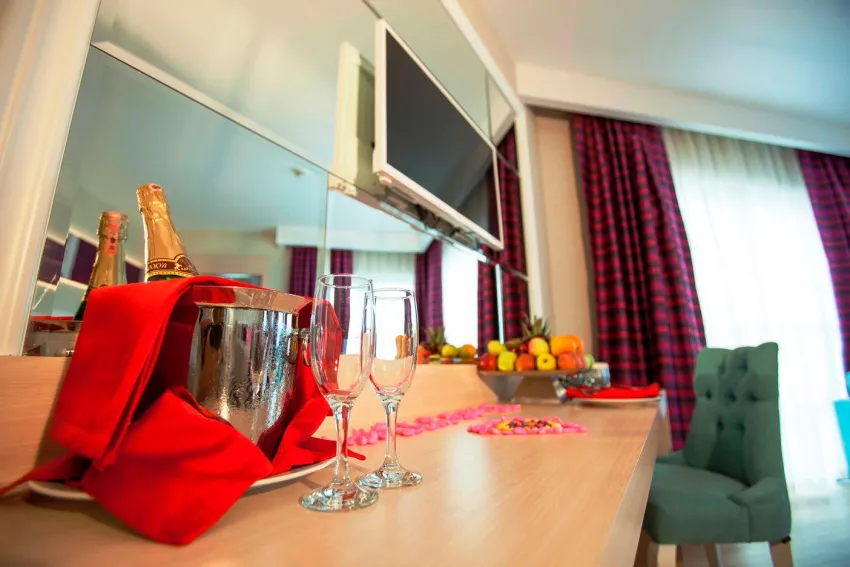 Azura Deluxe Resort & Spa Hotel 5*-11