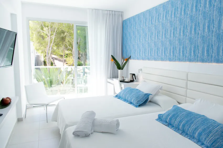 Reverence Life Hotel 4*-75