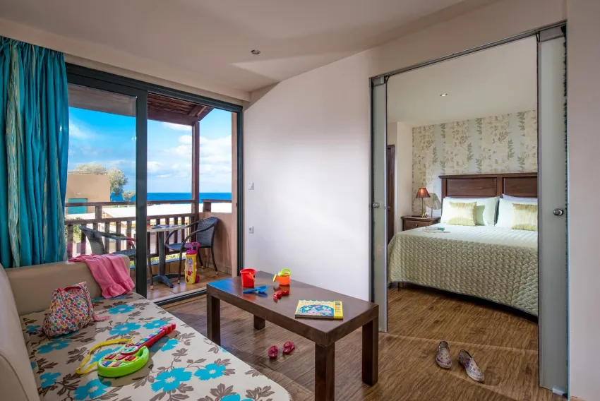 Koutrakis Suites 4*-10