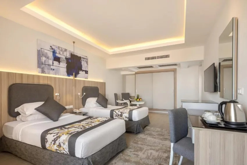 LONG BEACH RESORT  4*-22